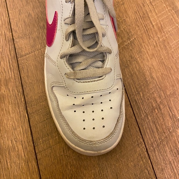 Nike Pink Shoes - Worn Twice! - Picture 5 of 7